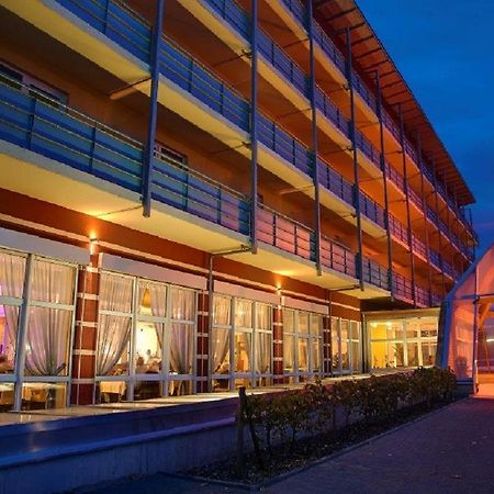 Kurhotel Pyramide Bad Windsheim Exterior foto