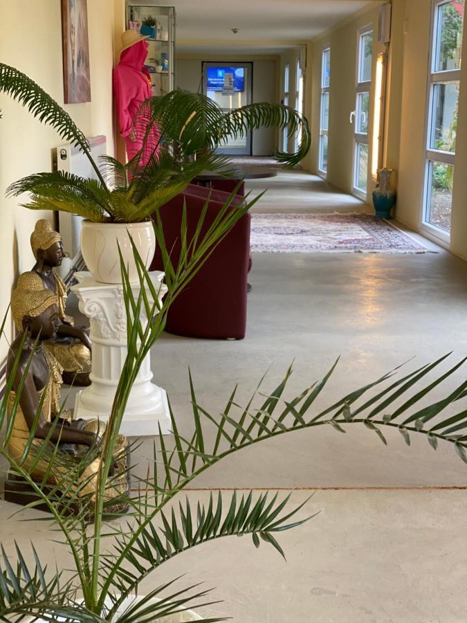 Kurhotel Pyramide Bad Windsheim Exterior foto