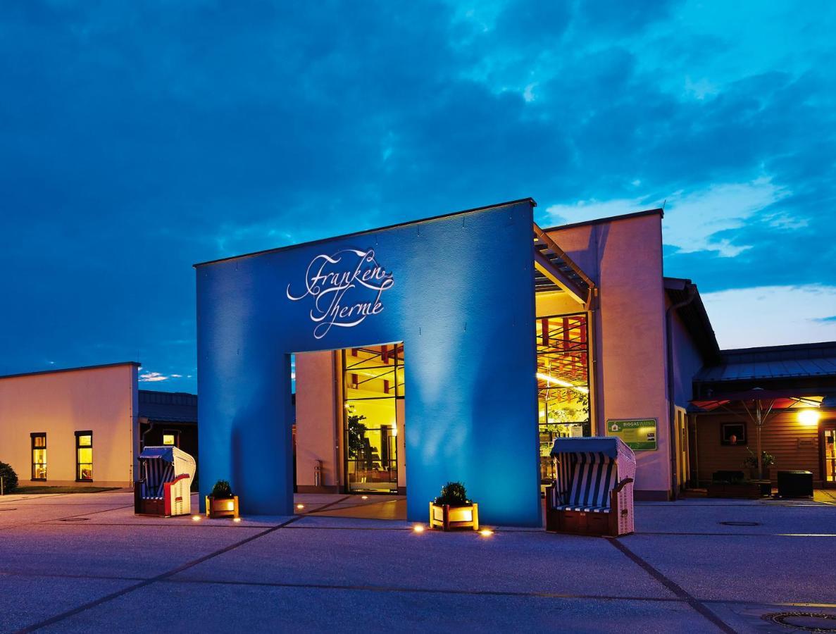 Kurhotel Pyramide Bad Windsheim Exterior foto