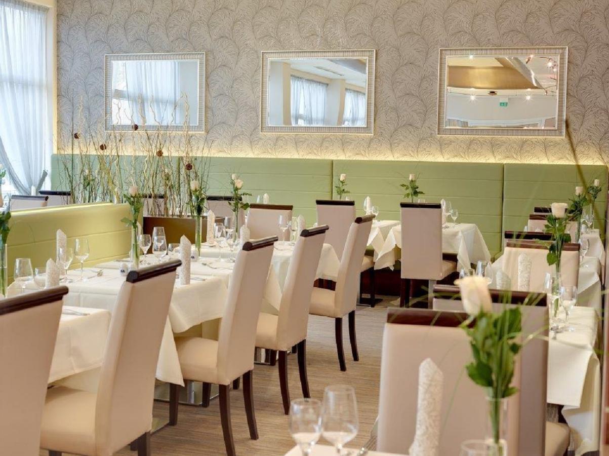 Kurhotel Pyramide Bad Windsheim Exterior foto